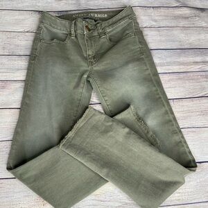 American Eagle Green Jegging Crop Size 00